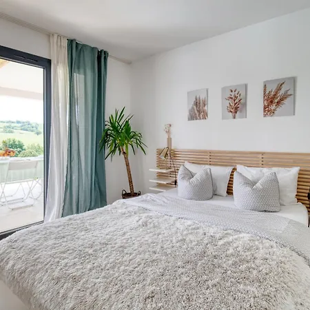 Coteaux En Vue Apartment Aureville